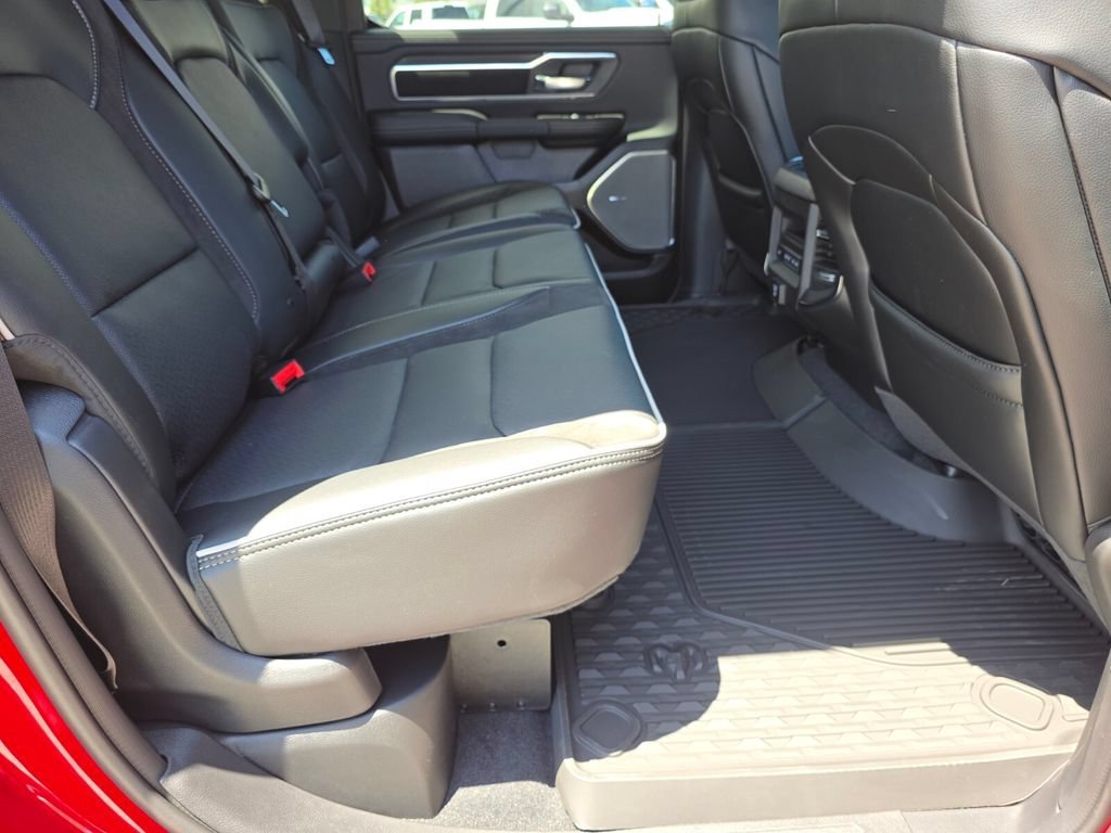 New 2026 Molten Red Pearl-Coat Exterior Paint RAM Laramie image 18