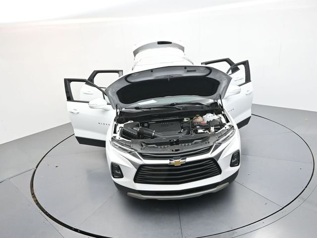 Used 2022 Summit White Chevrolet LT image 43