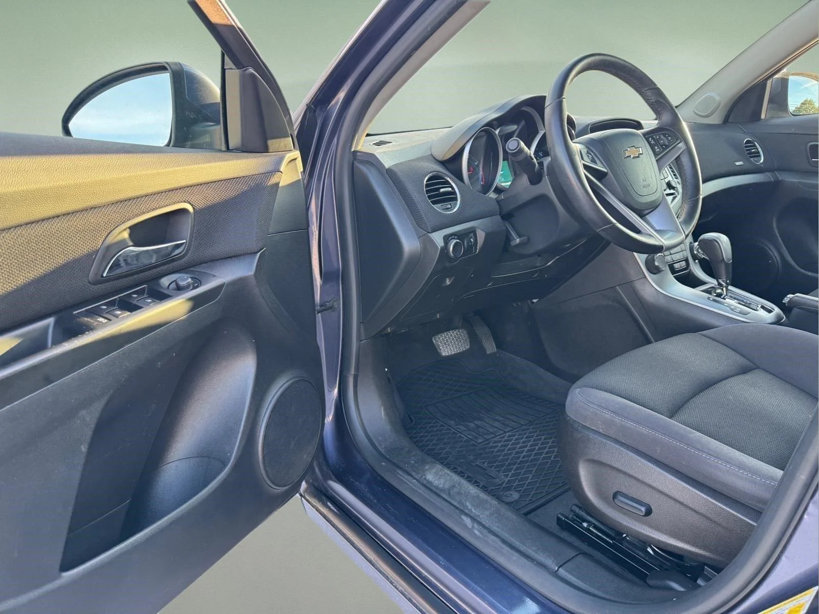 Used 2013 Blue Topaz Metallic Chevrolet 1LT image 20