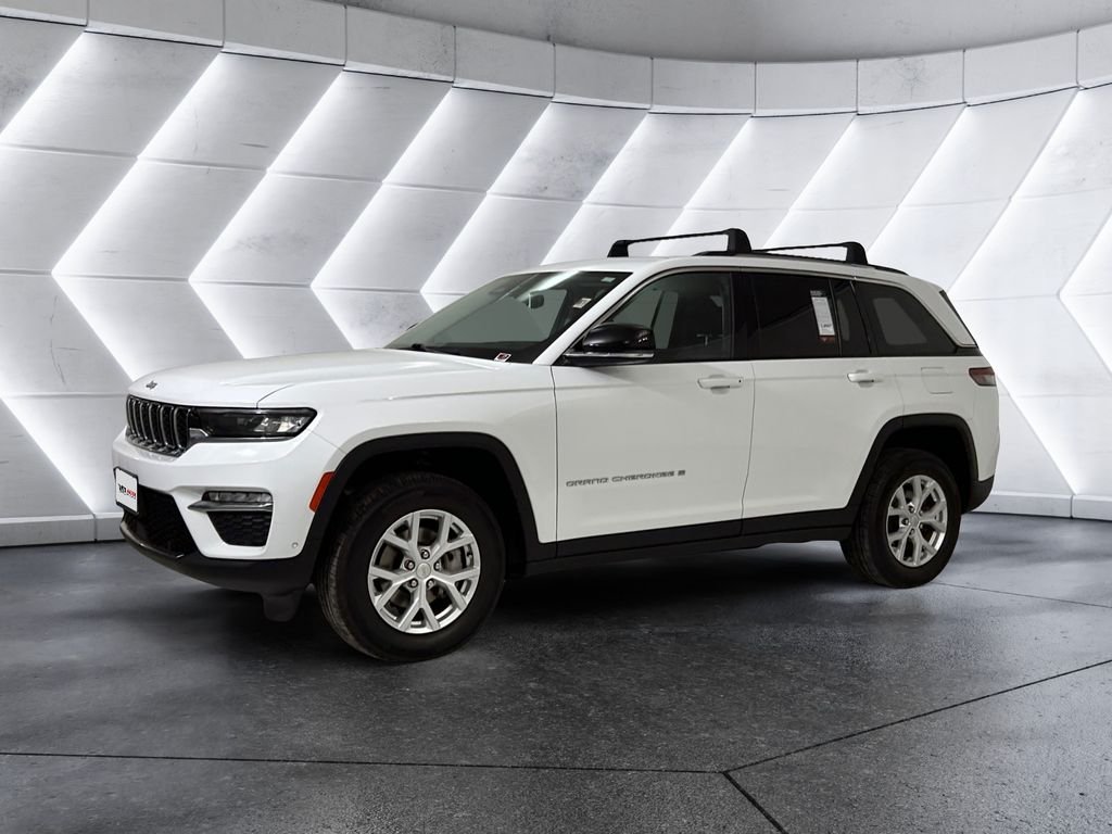 Used 2023 White Jeep Limited image 3