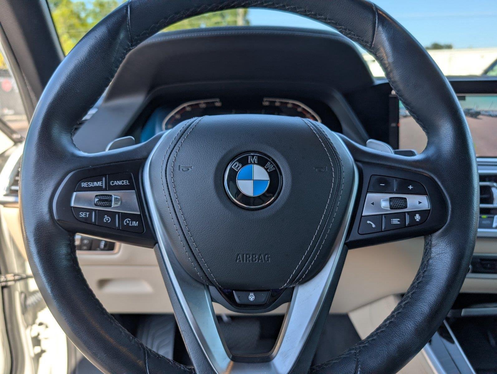 Used 2021 Mineral White Metallic BMW sDrive40i image 25