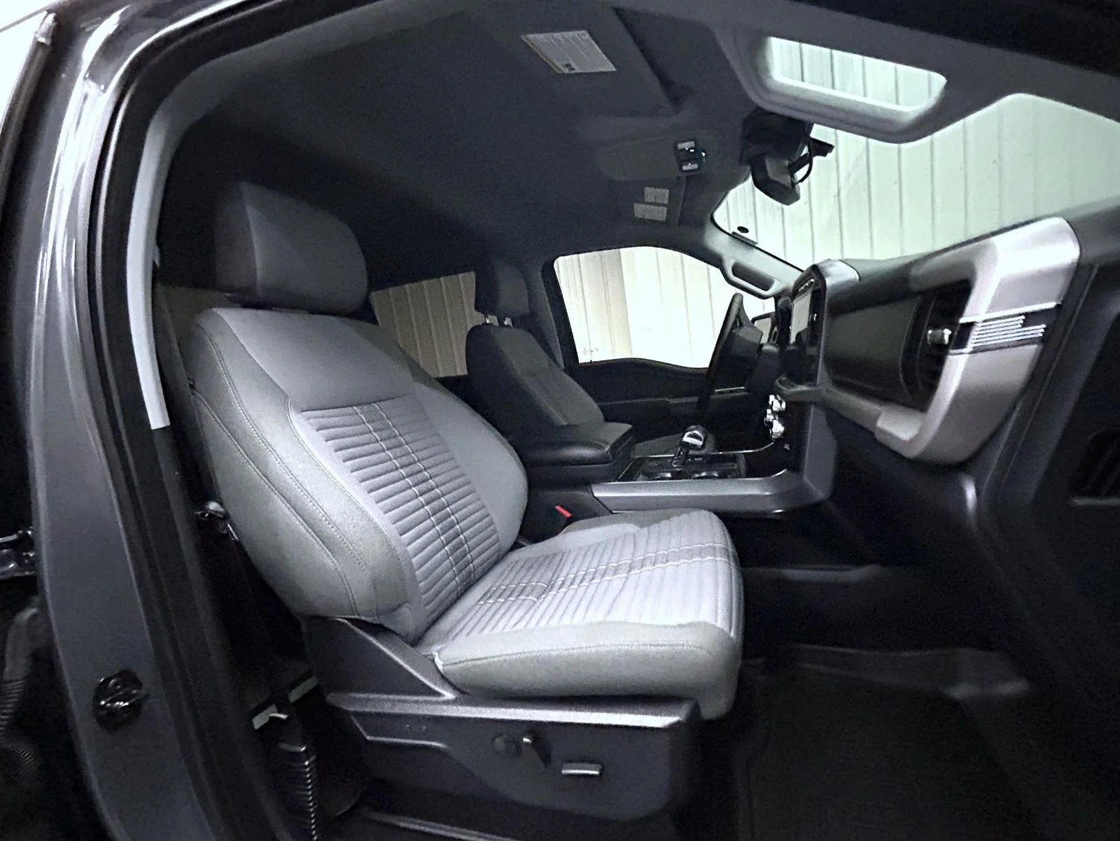Used 2023 Blue Ford XLT image 15
