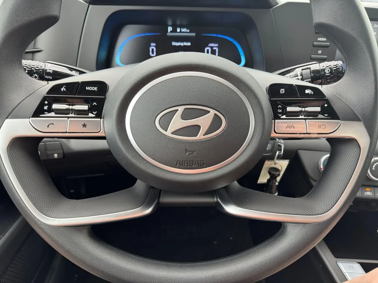 New 2026 White Hyundai SE image 18