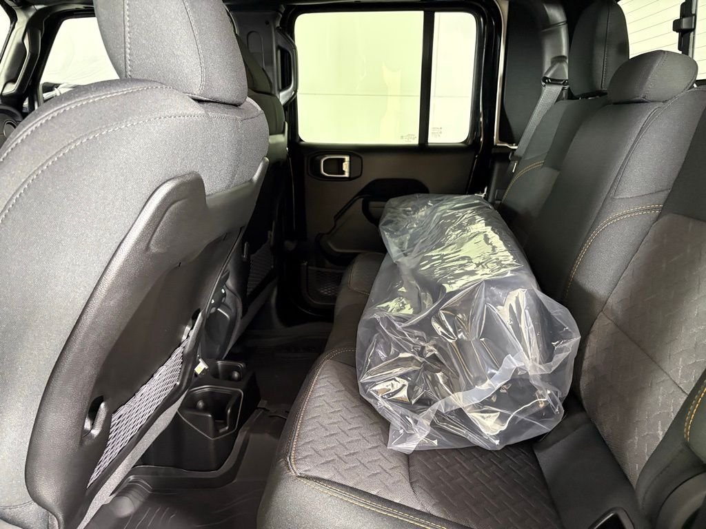 New 2026 Black Clearcoat Jeep Mojave image 35