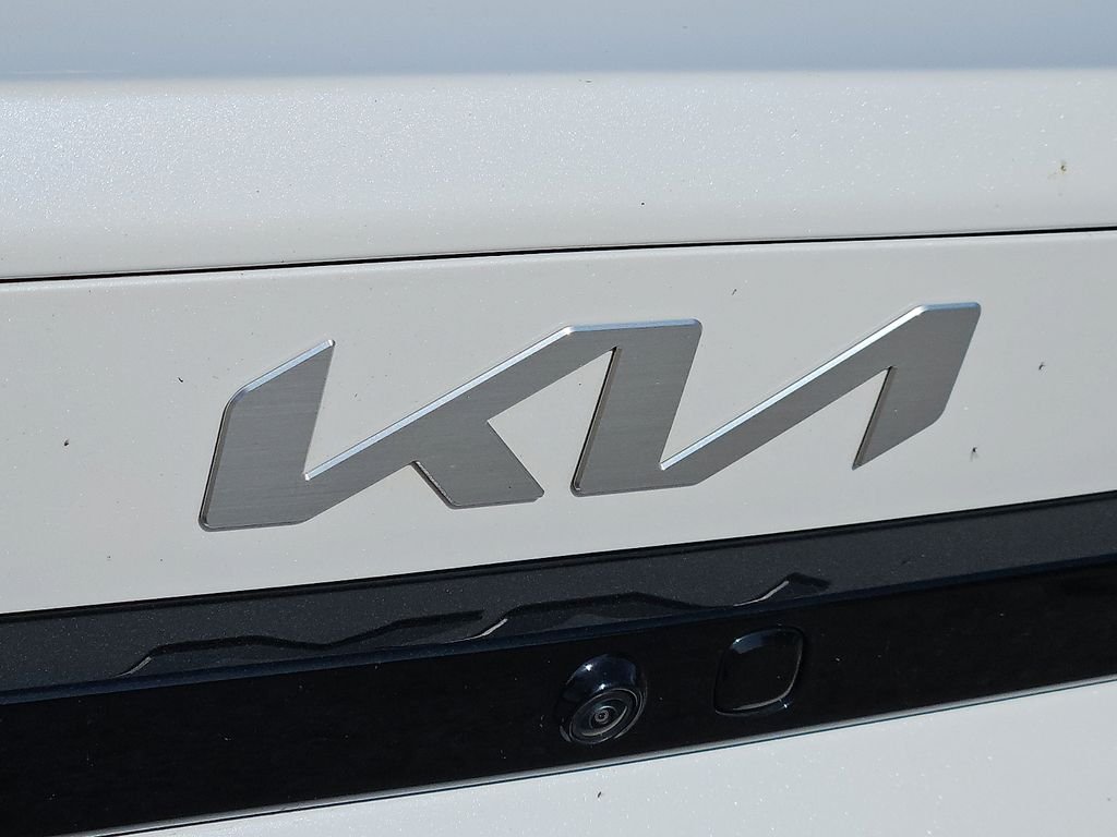 2025 Kia K4 LXS - Photo 10