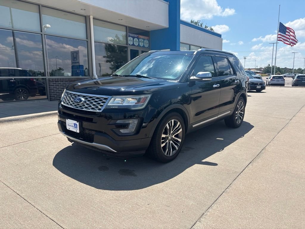 Used 2016 Black Ford Platinum image 1