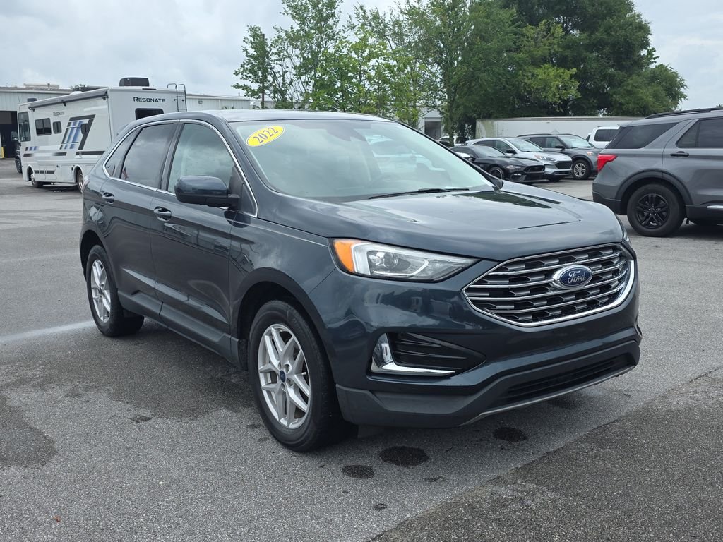 Used 2022 Blue Ford SEL image 9