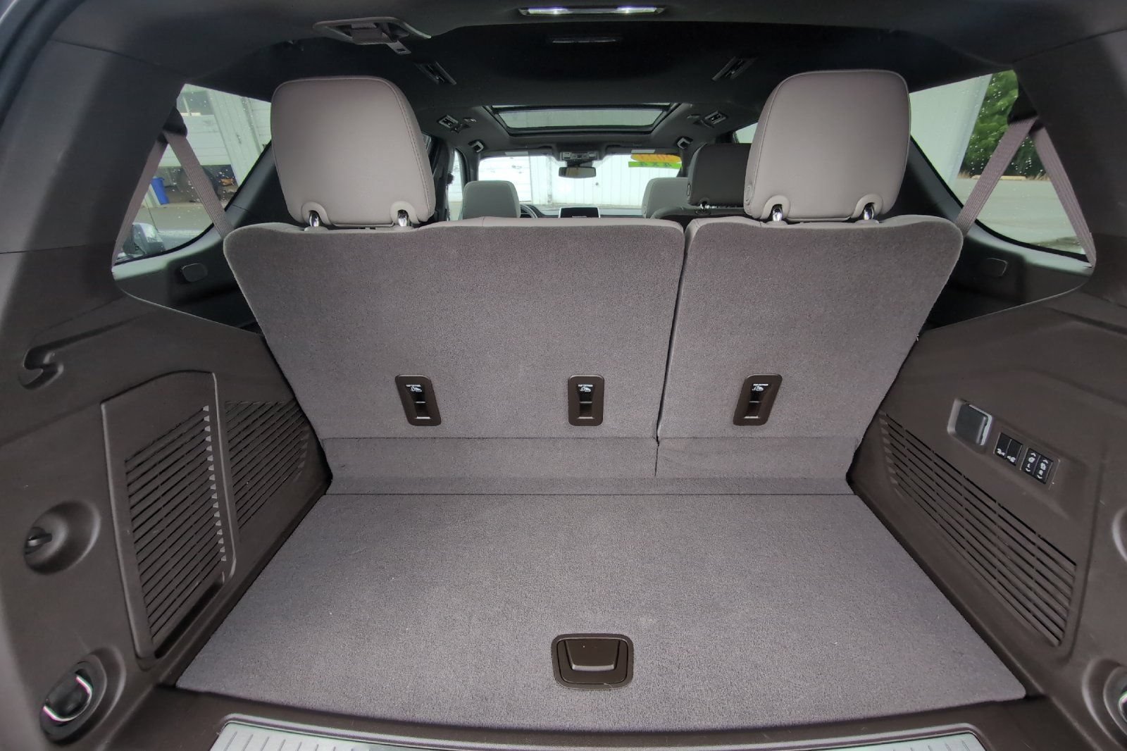Used 2023 Dark Ash Metallic Chevrolet Z71 image 9
