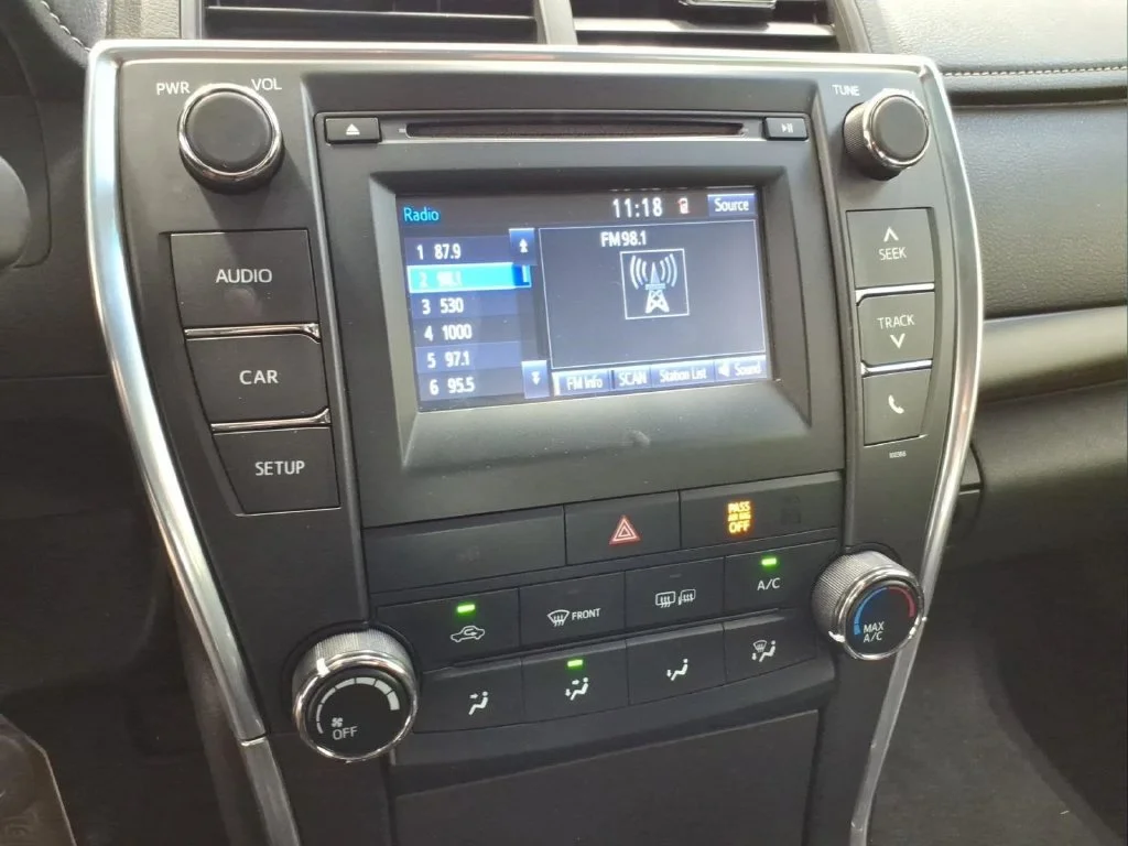 Used 2015 Attitude Black Toyota LE image 22