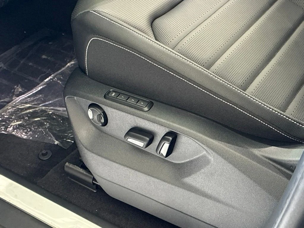 New 2026 Gray Volkswagen 2.0T SEL image 10