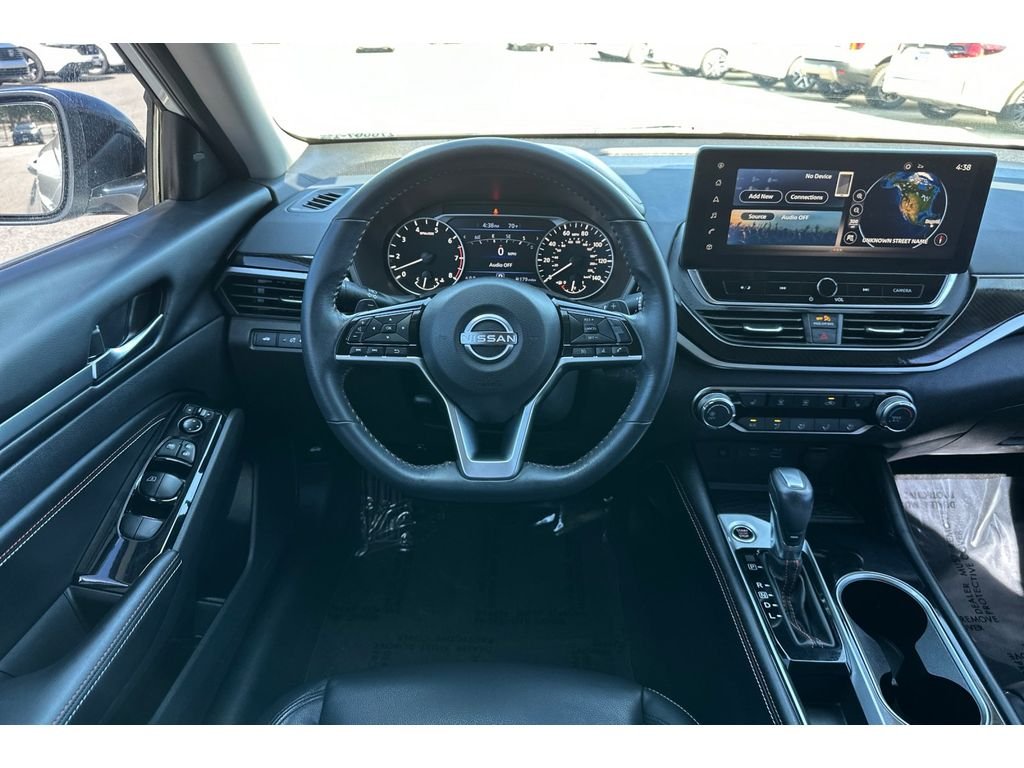 Used 2023 Pearl White Tricoat Nissan 2.5 SR image 16