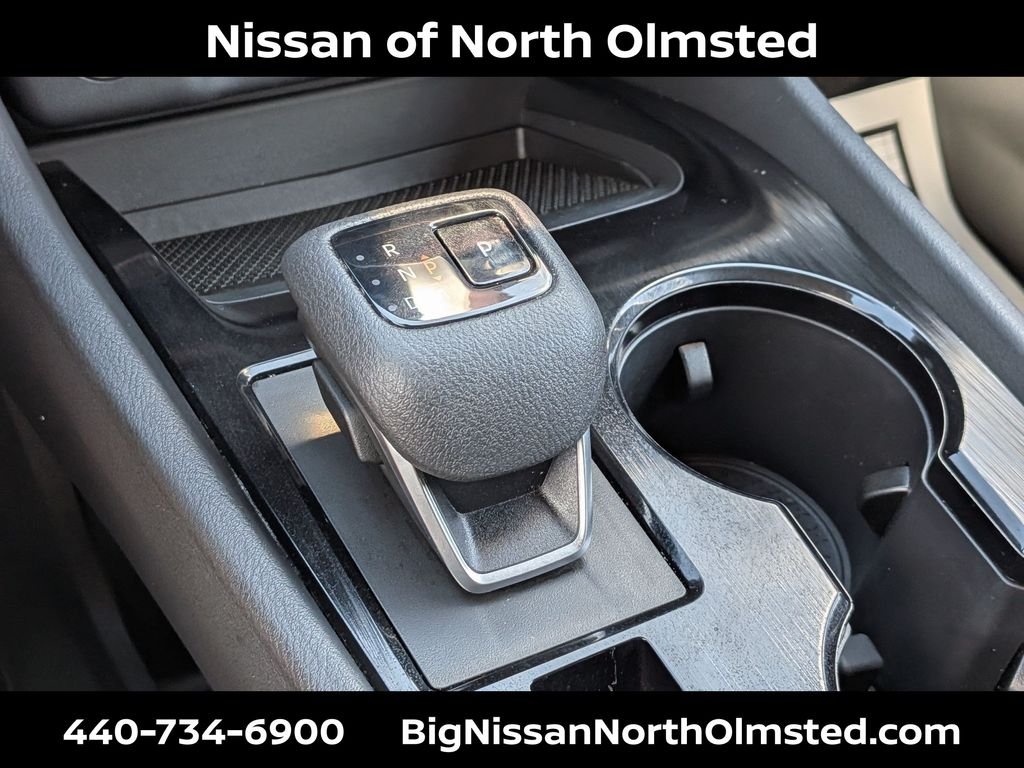 Certified Used 2023 Pearl White Nissan SV image 21