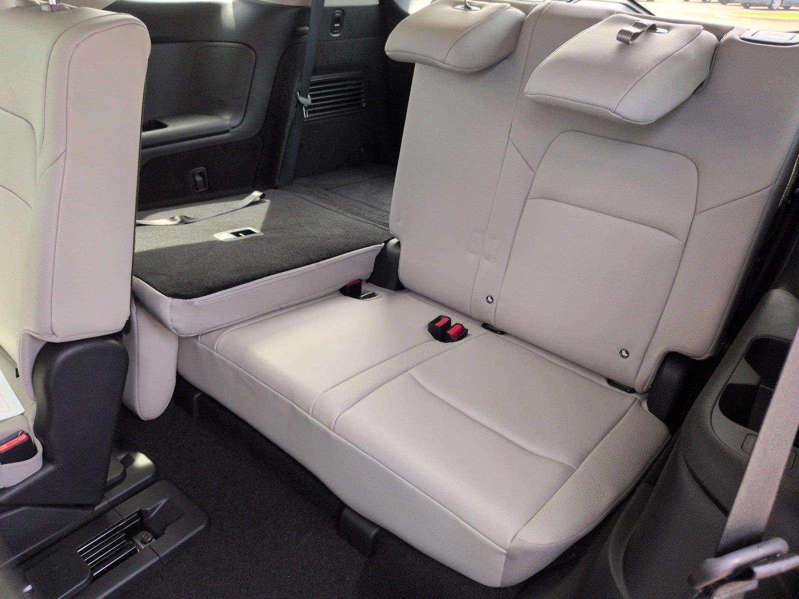 Used 2025 Super Black Nissan SL image 35