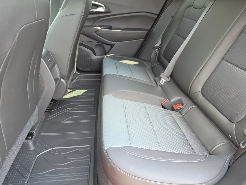 2026 Chevrolet Trax LT - Photo 10