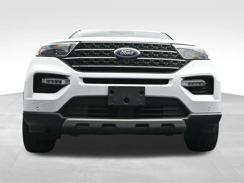 Used 2023 Oxford White Ford XLT image 33