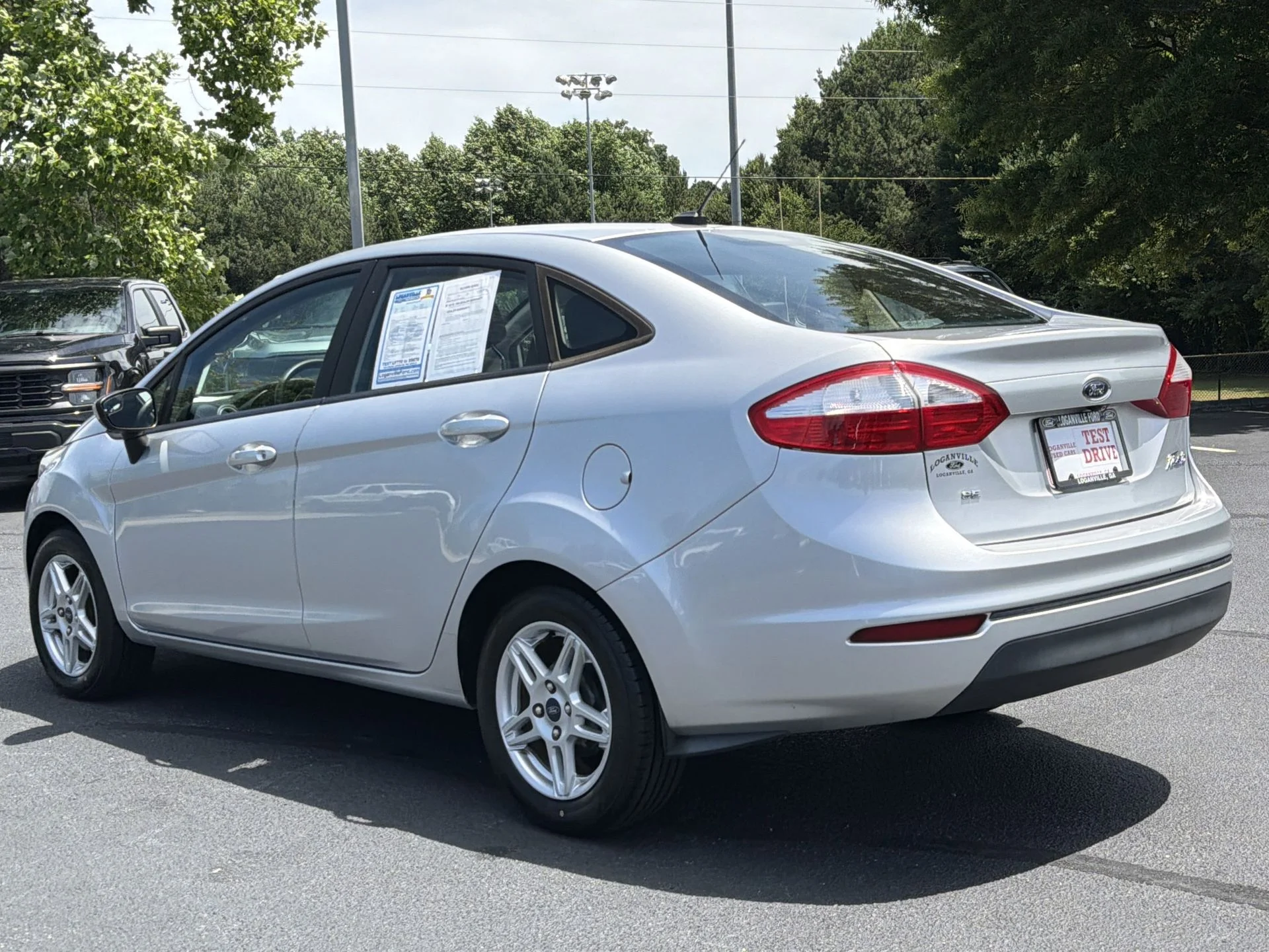 Used 2018 Silver Ford SE image 21