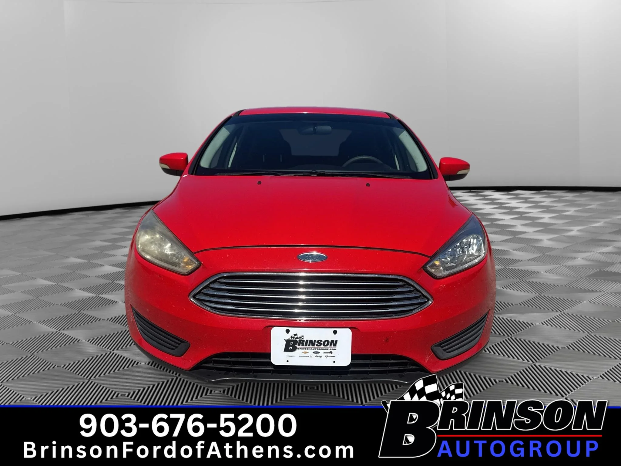 Used 2017 Race Red Ford SE image 2