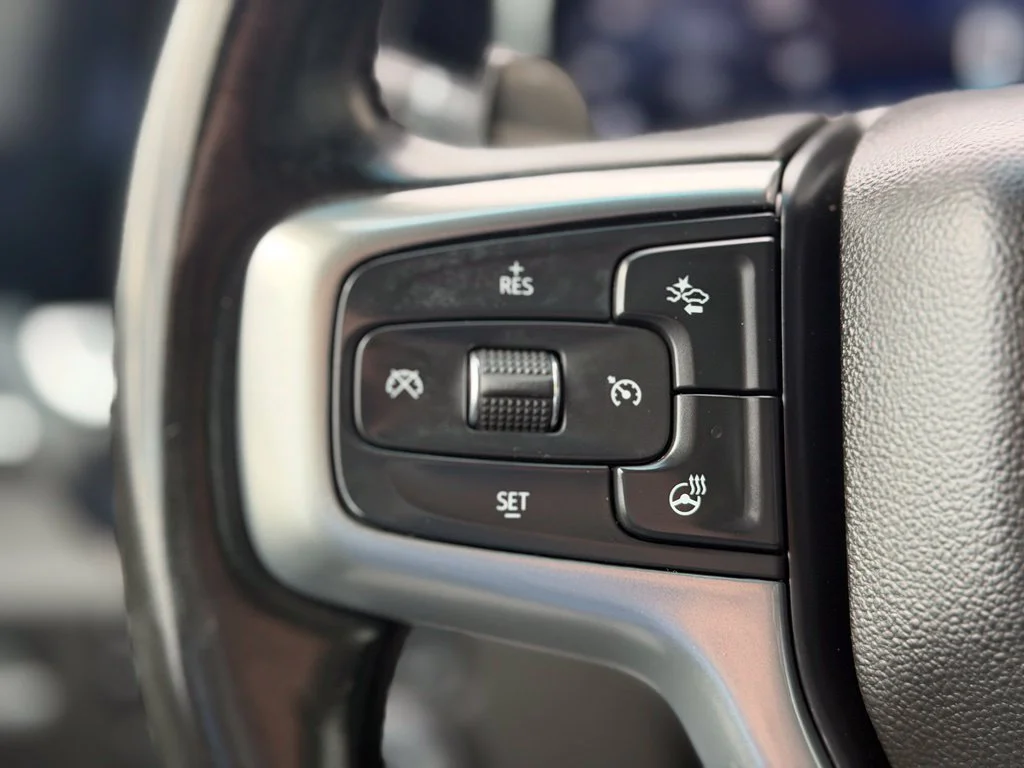 Used 2023 White Chevrolet LT image 18