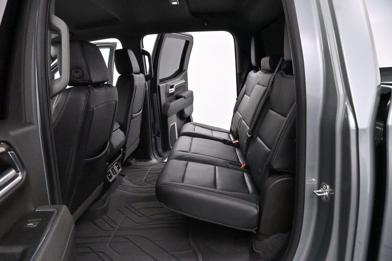 Used 2025 Sterling Gray Metallic Chevrolet LT image 29