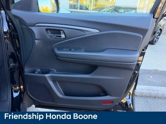 Used 2023 Black Honda RTL image 44