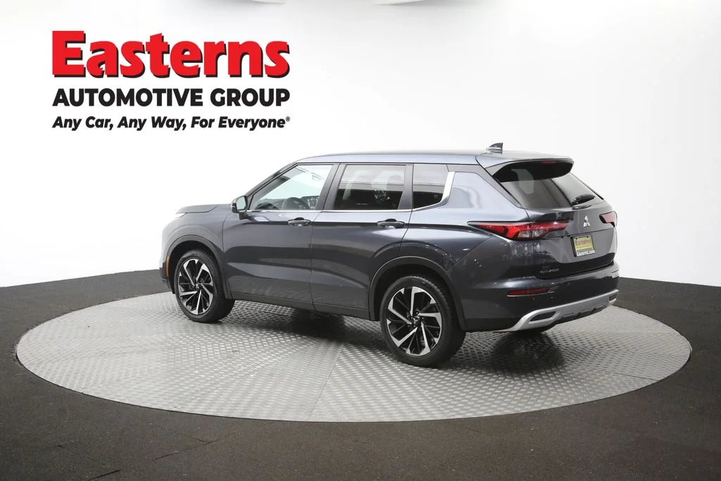Used 2024 Gray Mitsubishi SE image 65