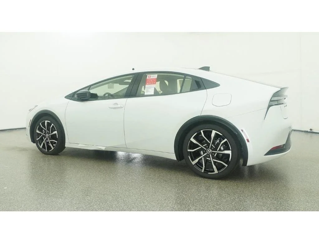 New 2026 Wind Chill Pearl Toyota XSE image 20