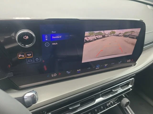 New 2026 Summit White Chevrolet LT image 29