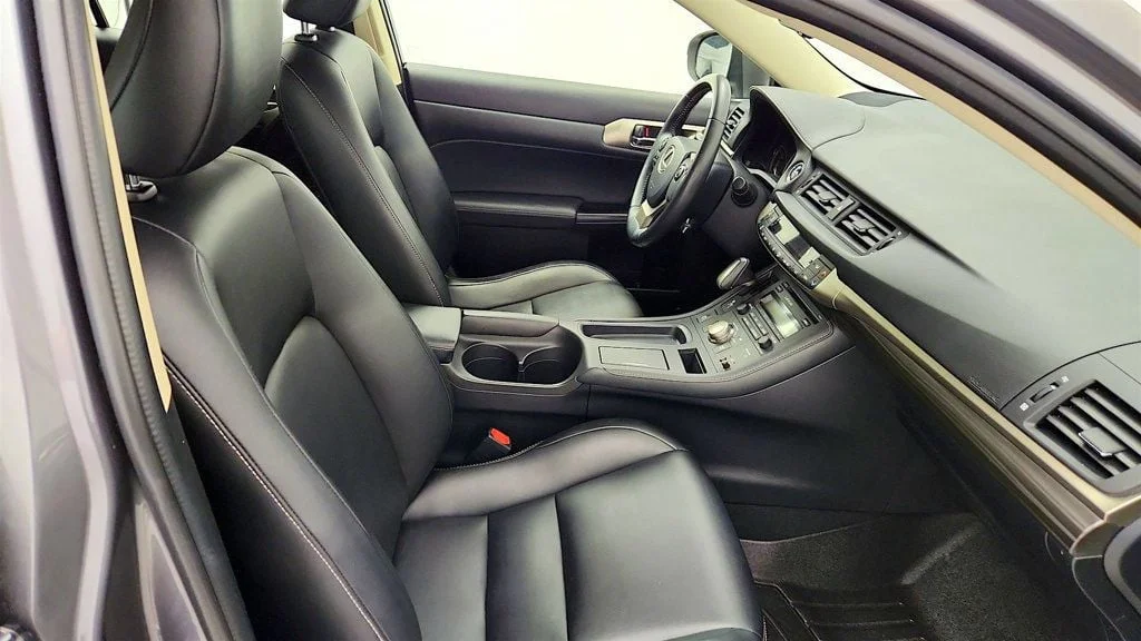 Used 2016 Nebula Gray Pearl Lexus 5dr Sedan Hybrid w/ Moonroof, Backup Camera & Seat Comfort Pkg image 23