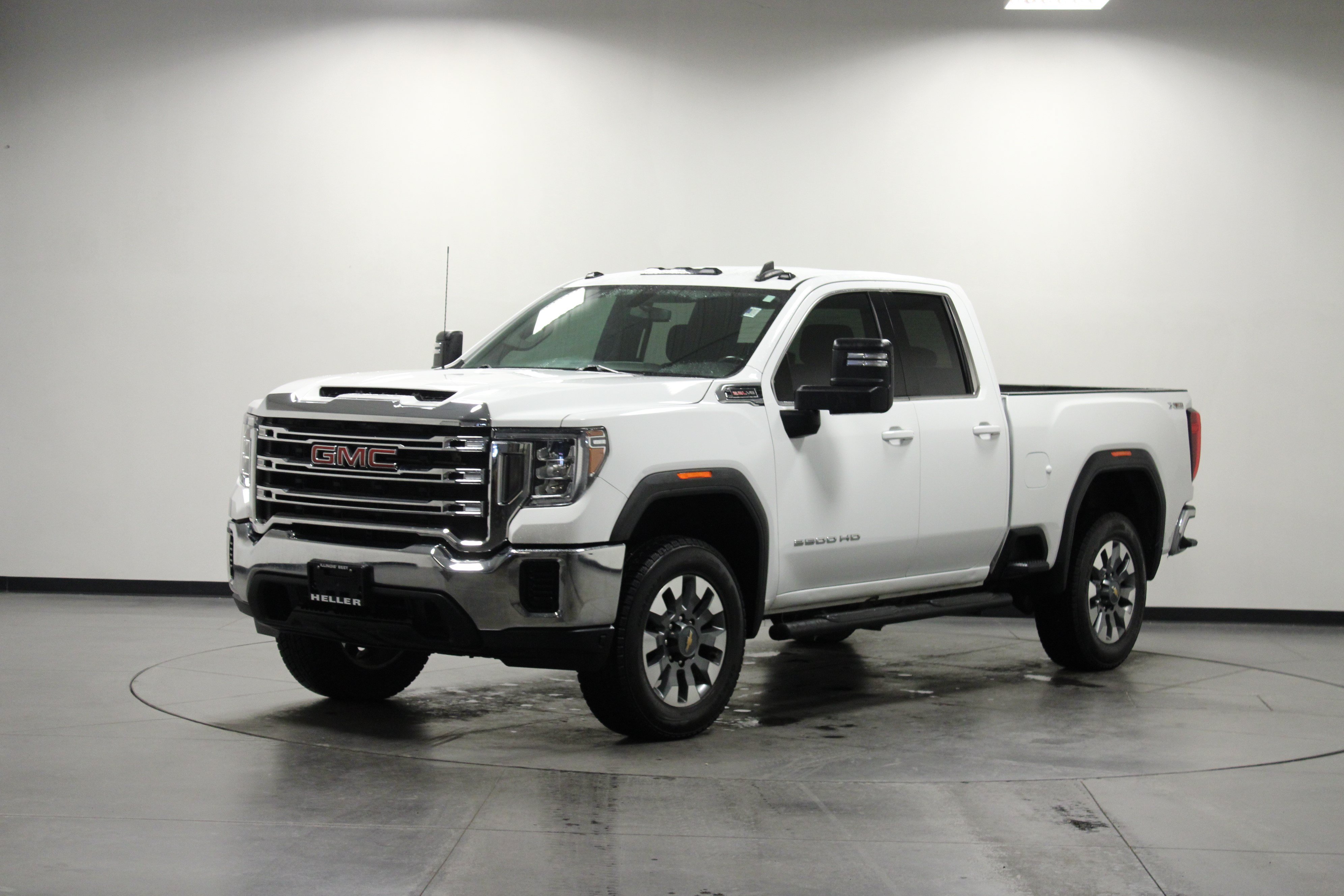 Used 2021 Summit White GMC SLE image 8