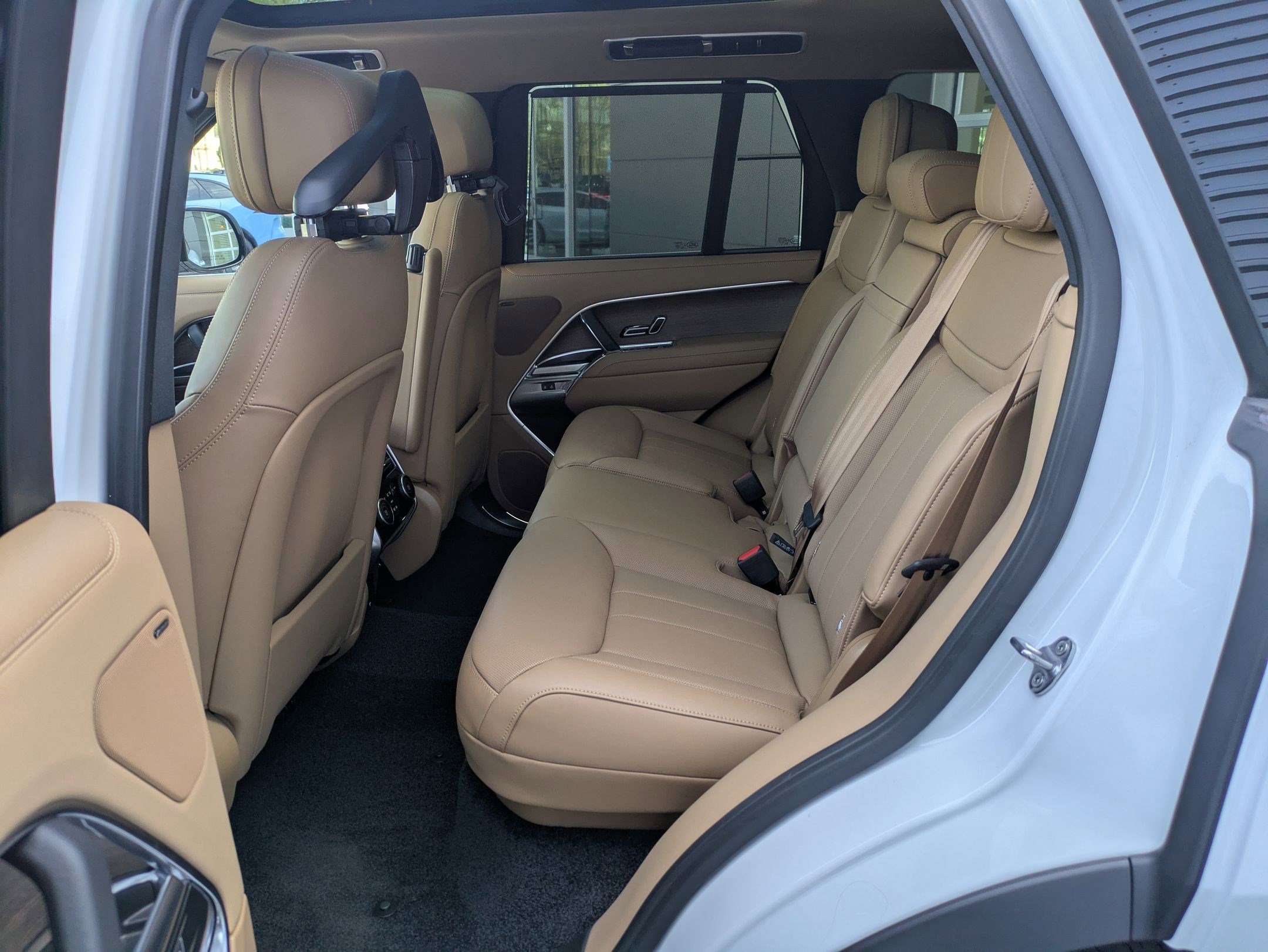 2026 Land Rover Range Rover SE - Photo 29