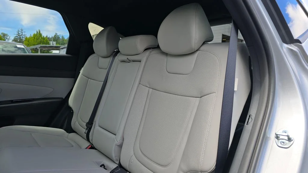 Used 2025 Shimmering Silver Hyundai Limited image 17