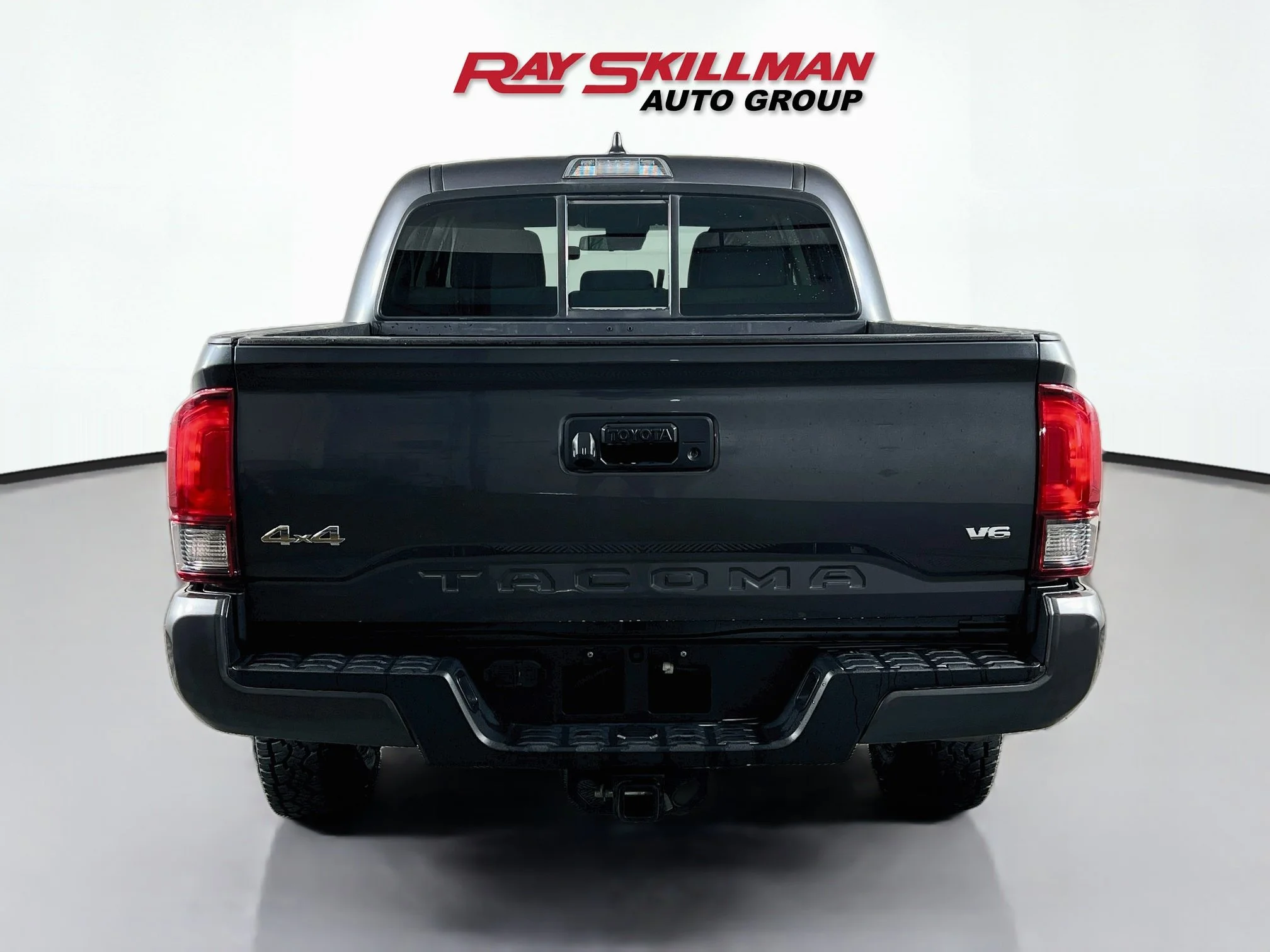 Used 2022 Gray Toyota SR image 6