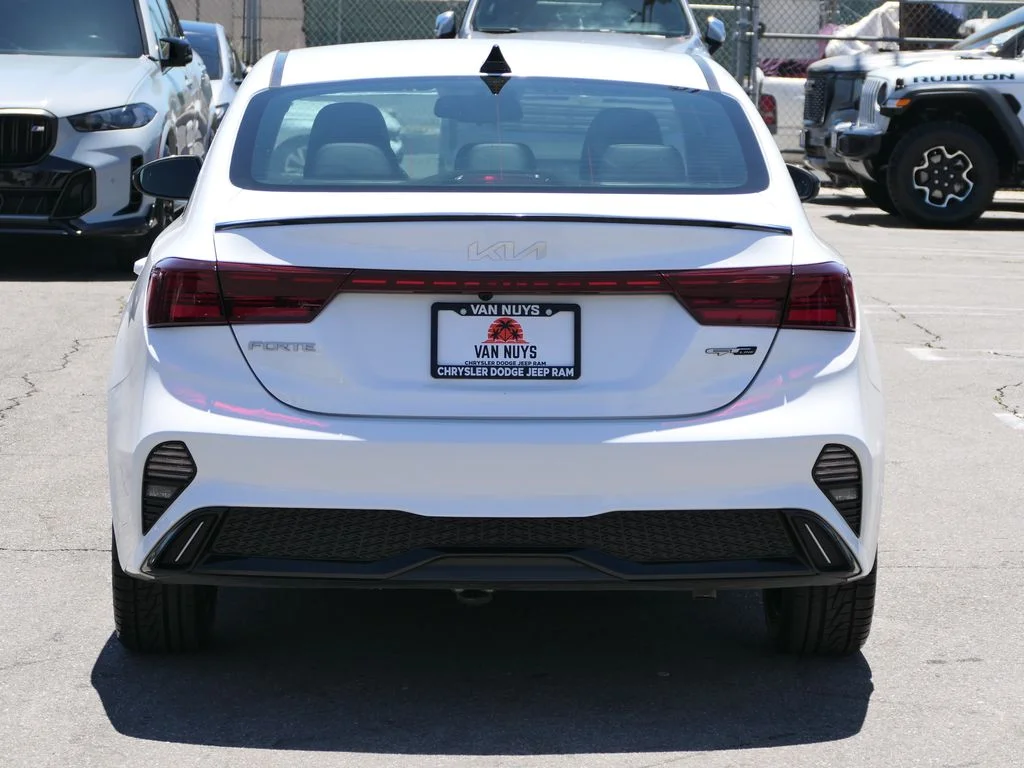 Used 2023 Snow White Pearl Kia GT-Line image 5