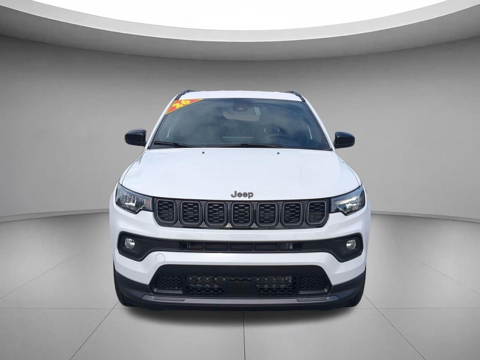 New 2026 Bright White Clear-Coat Exterior Paint Jeep Latitude Altitude image 8