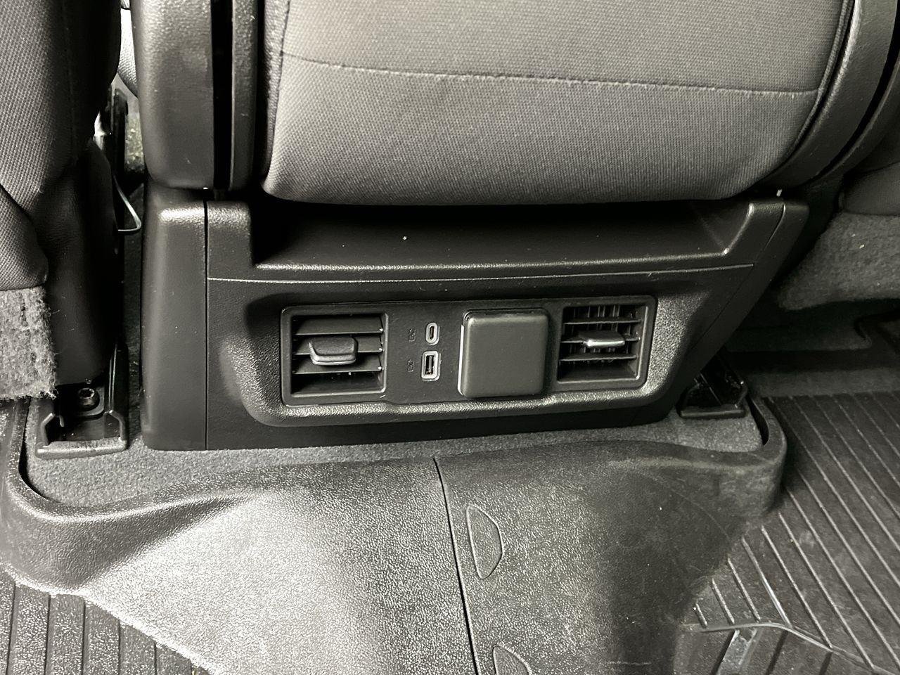 2022 Chevrolet Silverado 1500 LT - Photo 11