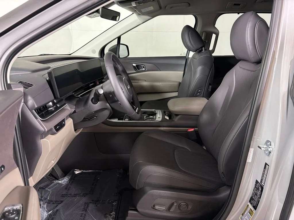 New 2026 Ceramic Silver Kia EX image 16