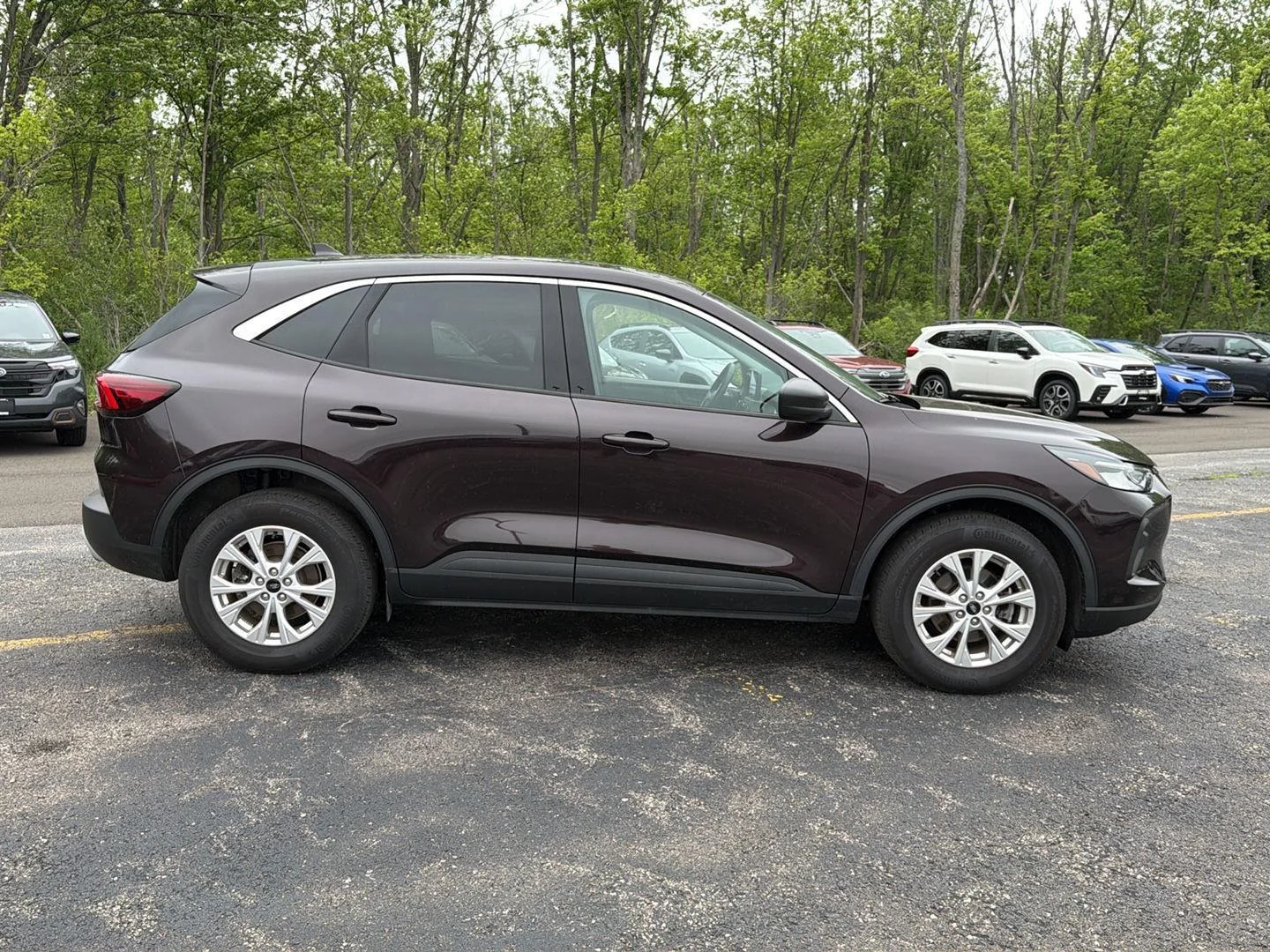 Used 2023 Cinnabar Red Ford Active image 2