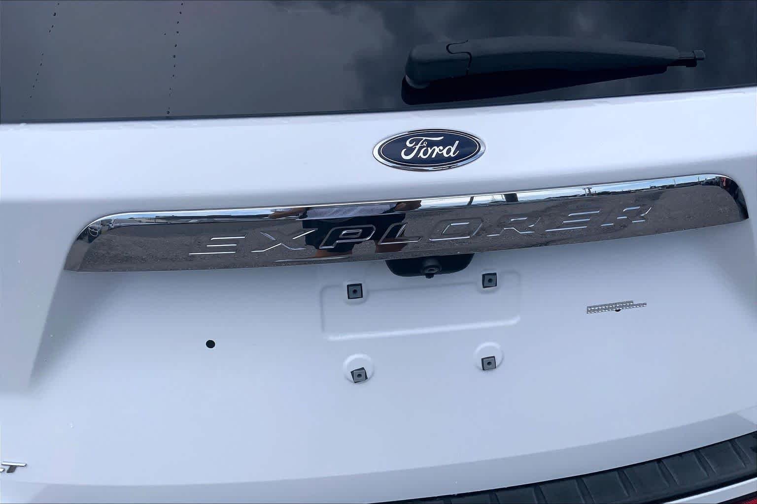 Used 2022 Oxford White Ford XLT image 31
