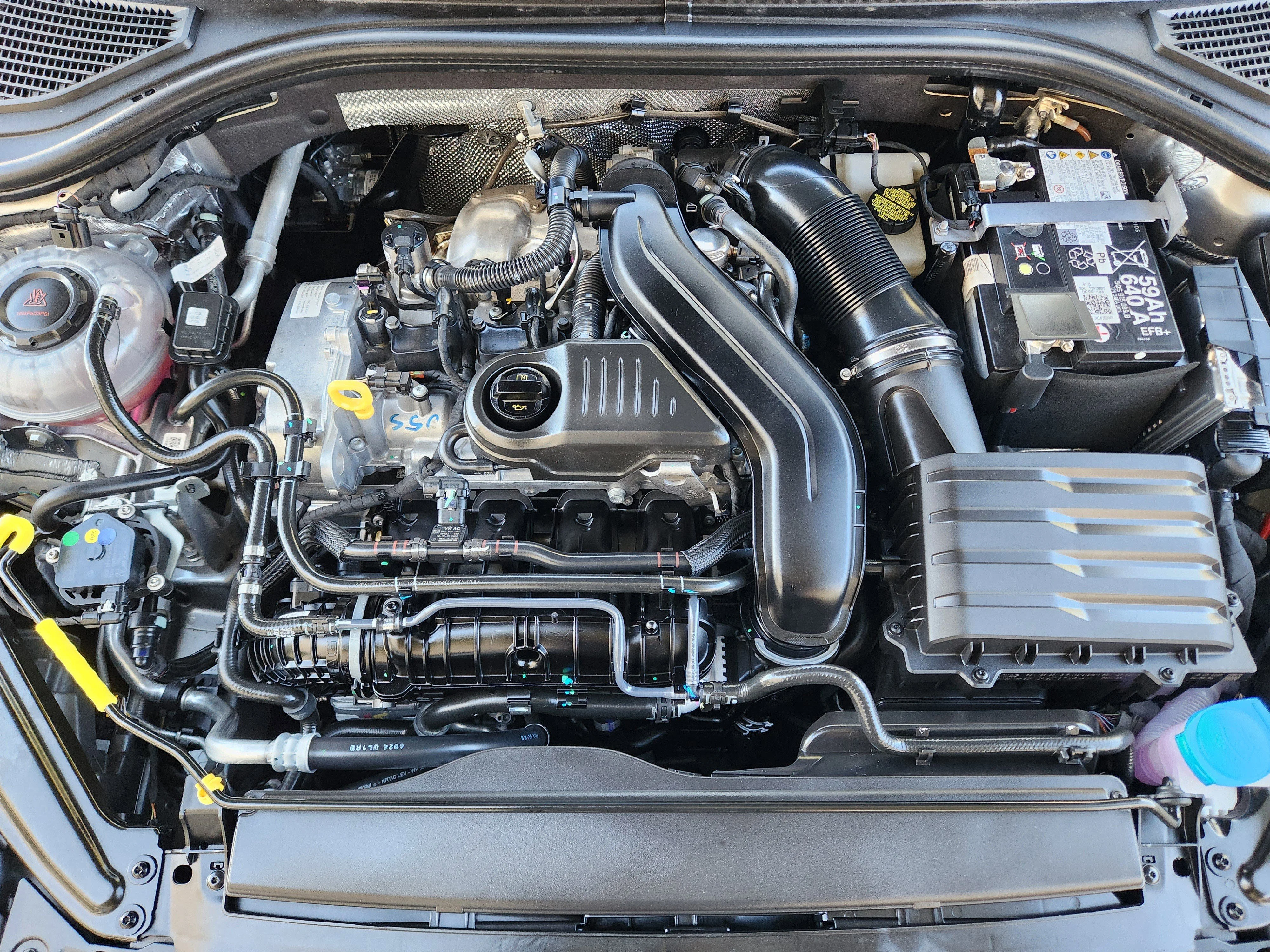 2025 Volkswagen Jetta SE - Photo 16