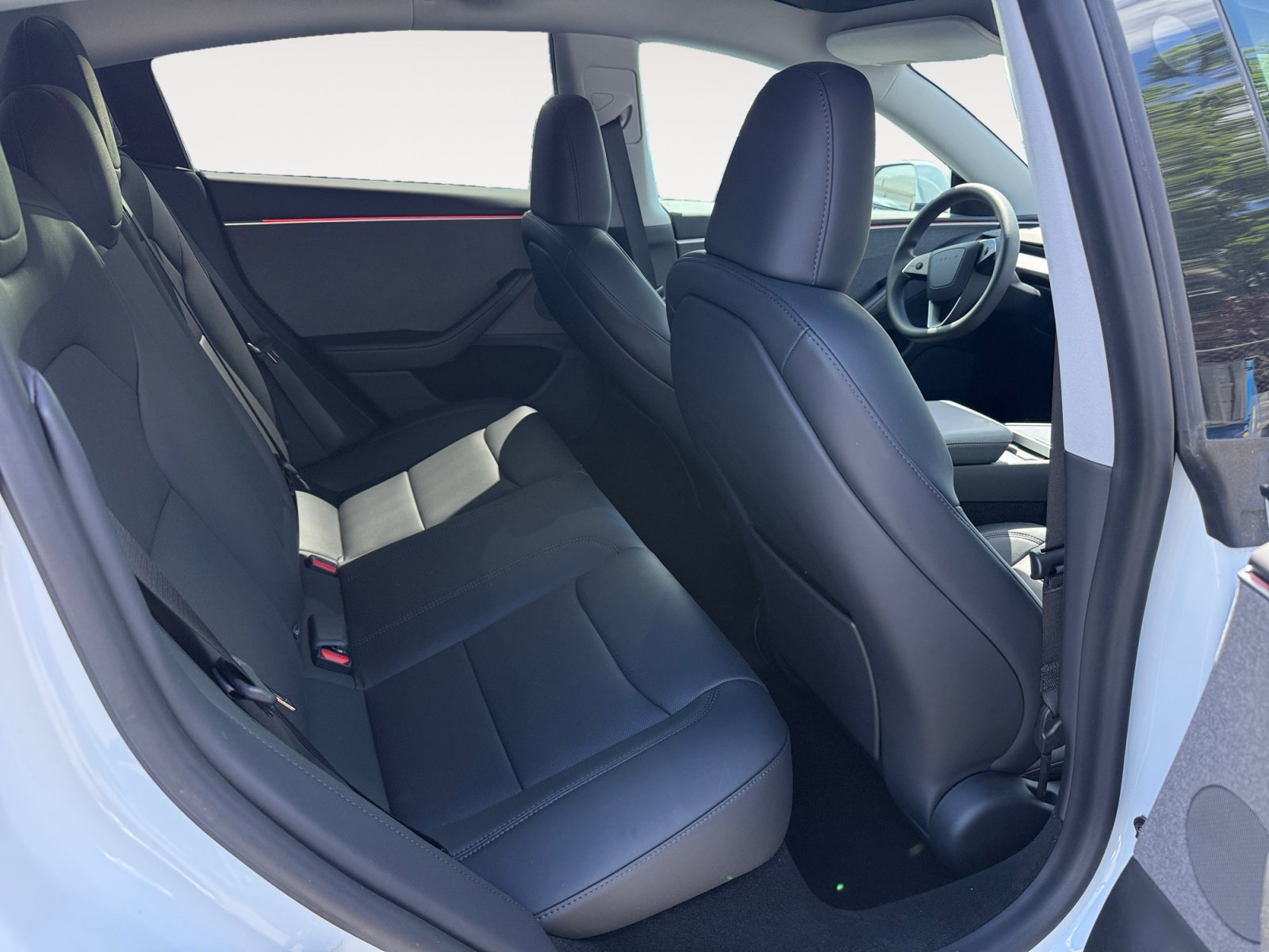 Used 2024 Pearl White Multi-Coat Tesla Base image 18