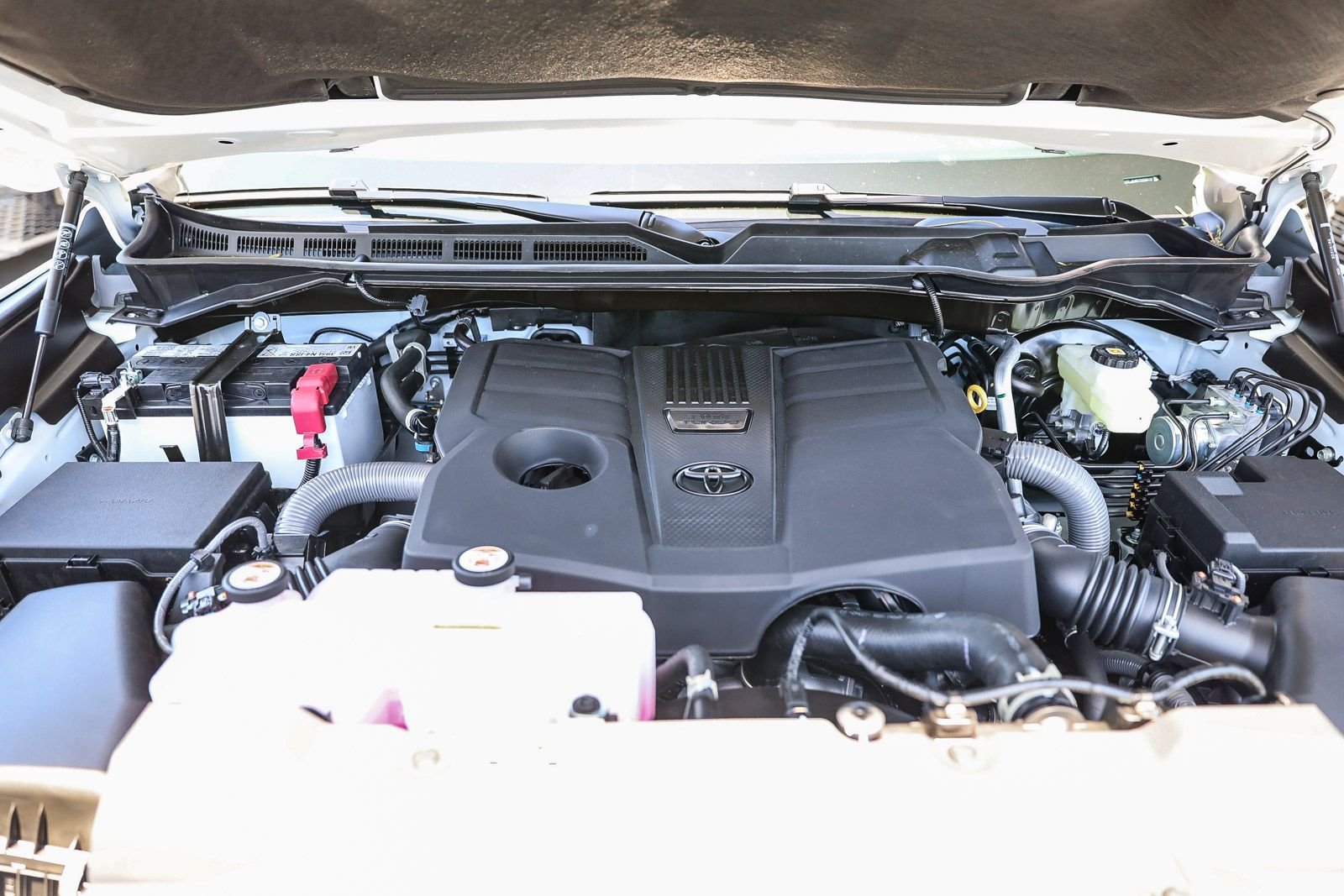 2026 Toyota Tundra SR5 - Photo 25