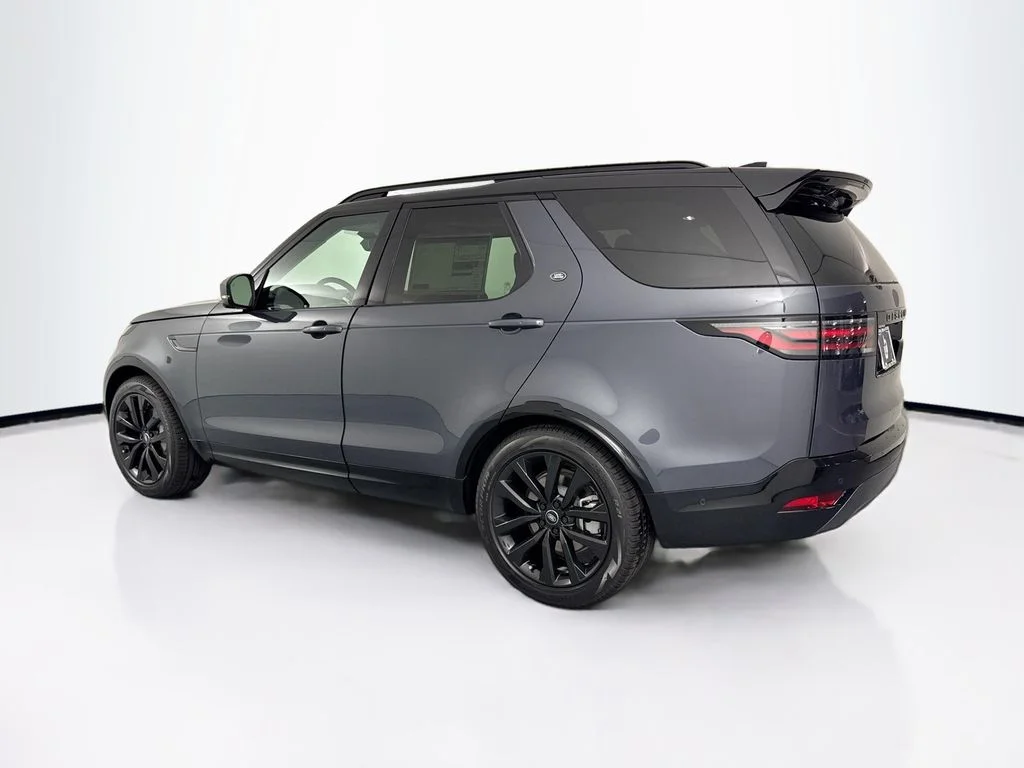 New 2026 Varesine Blue Land Rover Dynamic SE image 7