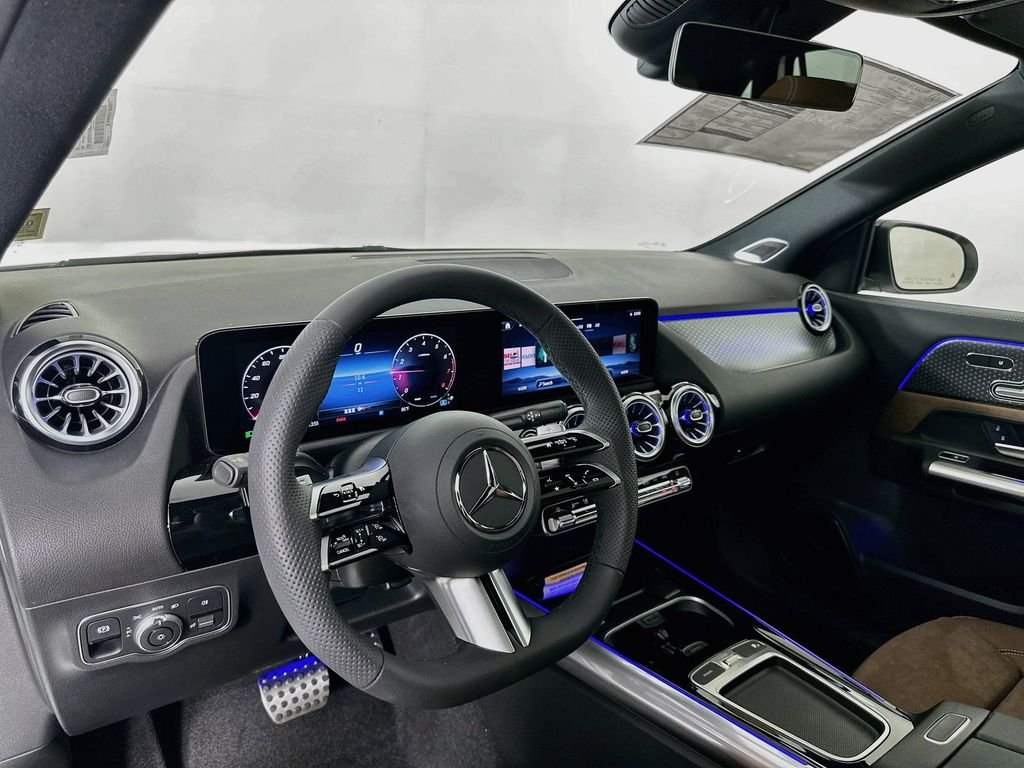 New 2026 Polar White Mercedes-Benz GLA 250 image 9