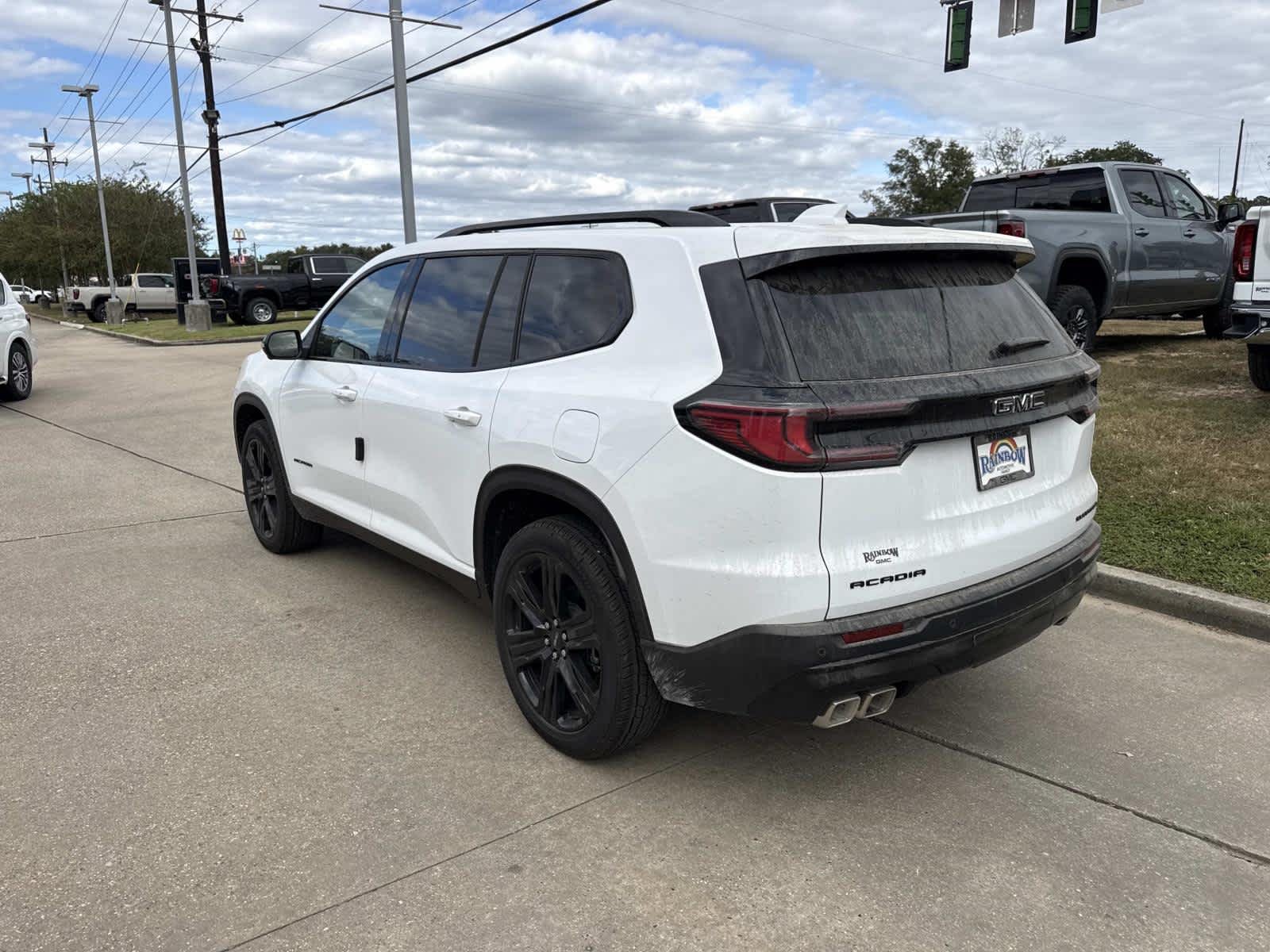New 2027 Summit White GMC Elevation image 5