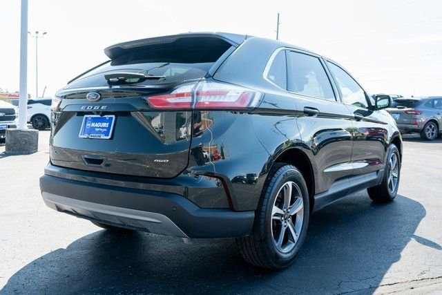 Used 2023 Green Ford SEL image 6