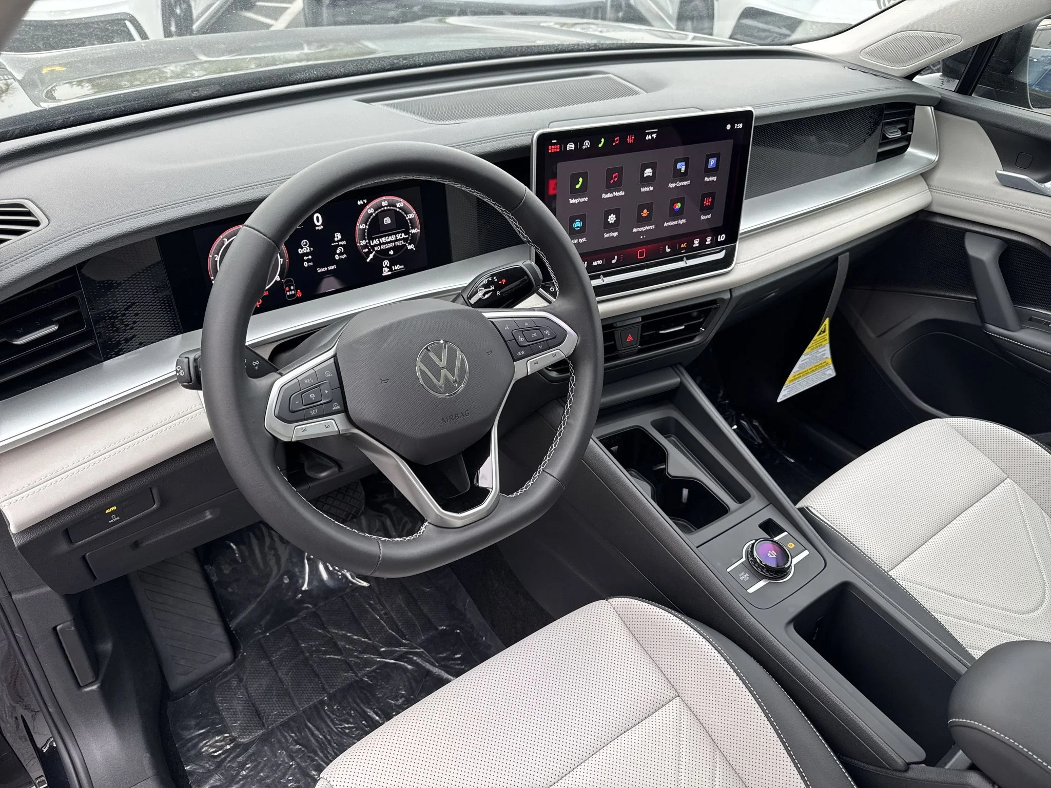 New 2026 Deep Black Pearl Volkswagen SE image 15