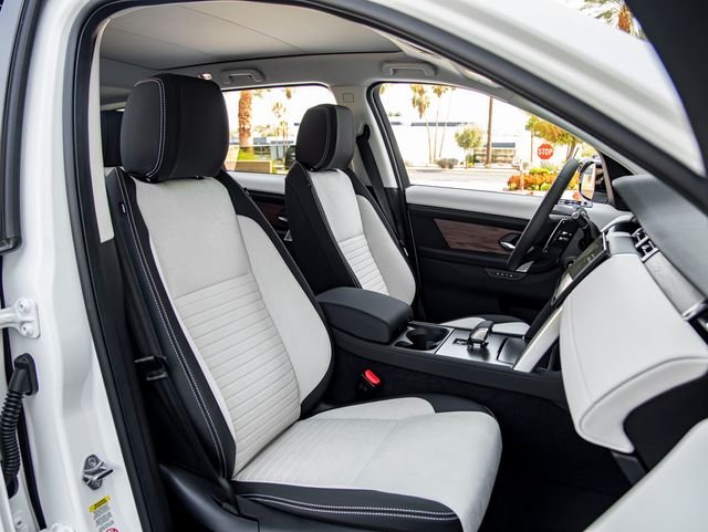 Used 2024 Ostuni Pearl White Land Rover S image 29