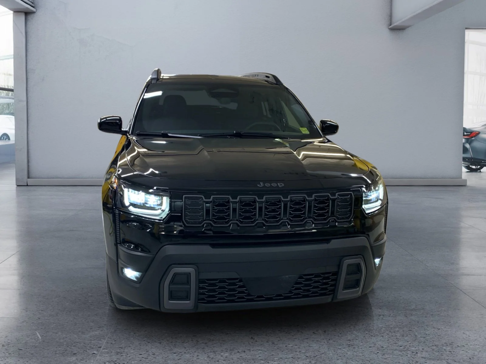 New 2026 Diamond Black Crystal Pearl Jeep Laredo image 8