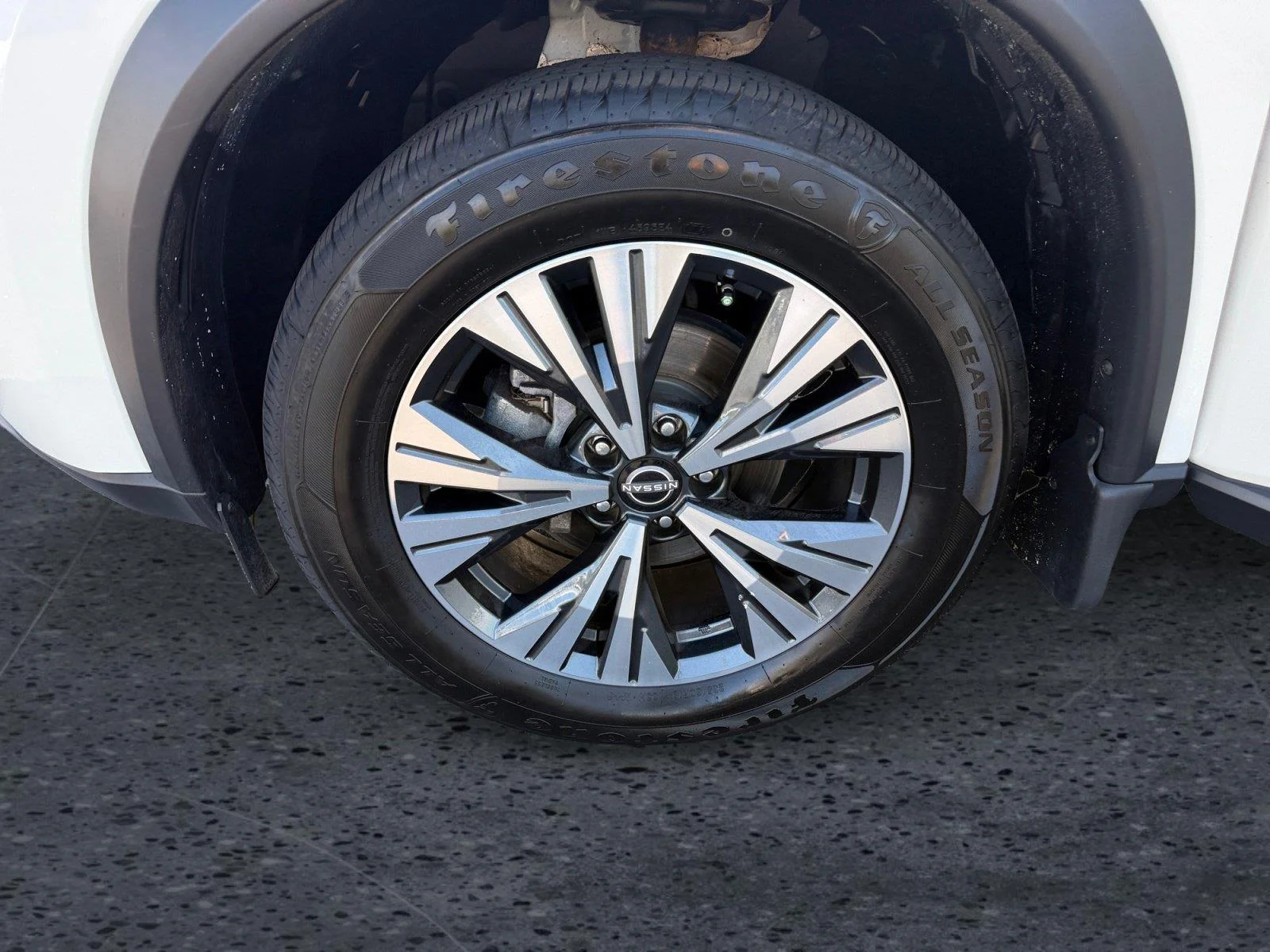 Used 2023 Pearl White Tricoat Nissan SV image 9