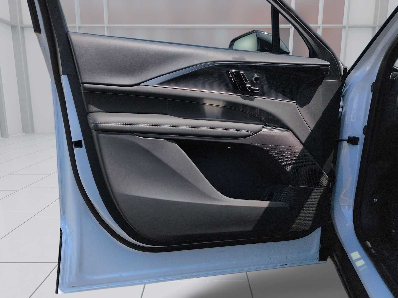 2026 Cadillac LYRIQ Sport - Photo 10